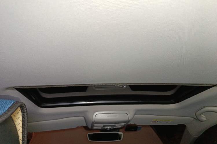 Used Volkswagen Sagitar 2018 1.6L Automatic Comfort Model Headliner