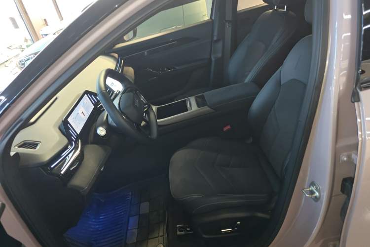 Used Geely Galaxy L6 2024 125km Creative Edition