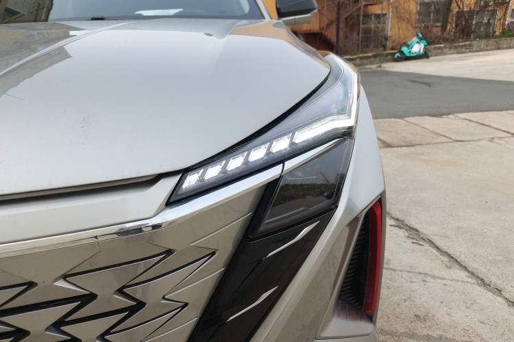 Used Oshan Z6 2022 Blue Whale 1.5T DCT Luxury Model