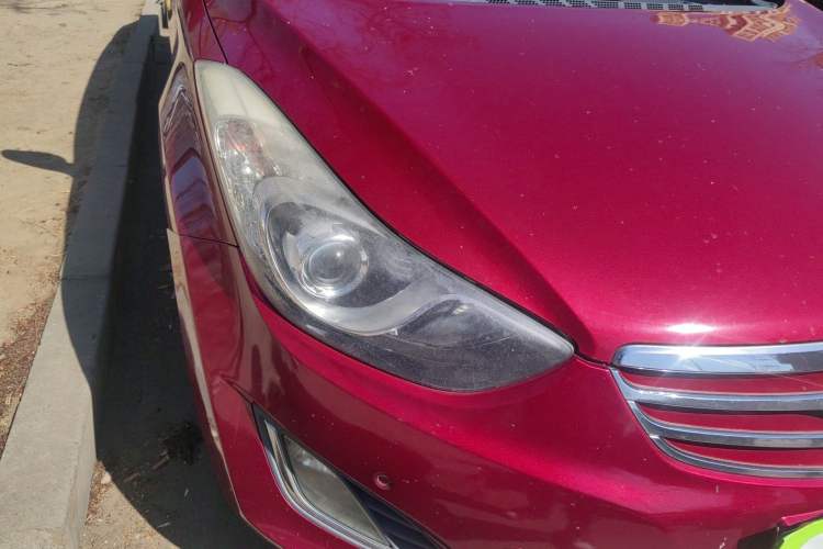 Used Hyundai Elantra (5th Generation / Langdong) 2012 1.8L Automatic Prestige Model Right Front Headlight