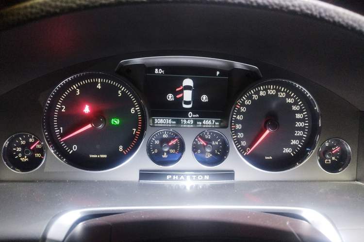 Used Volkswagen Phaeton 2012 3.0L Executive Version
