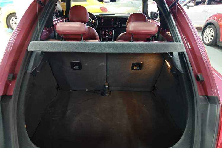 Used Volkswagen Beetle 2017 180TSI Pink Beauty Edition