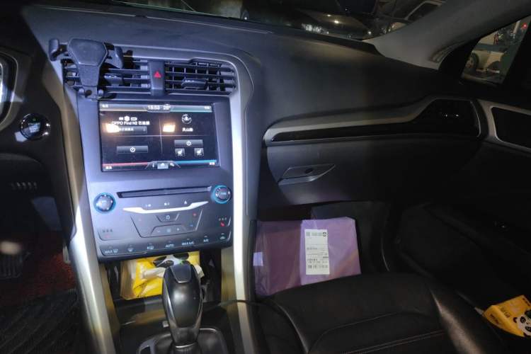 Used Ford Mondeo 2013 2.0L GTDi 200 Luxury Model
