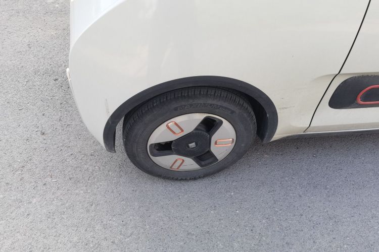 Used Baojun KiWi EV 2021 Artist Model Ternary Lithium Right Rear Wheel Hub