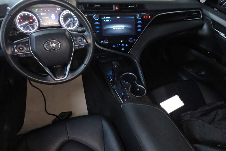 Used Toyota Camry 2019 Revised Version 2.0G Luxury Edition