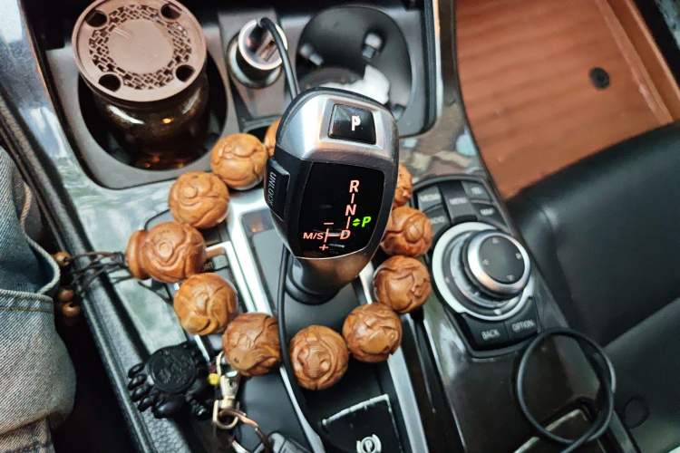 Used BMW 5 Series 2013 525Li Leading Model