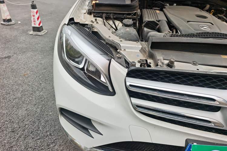 Used Mercedes-Benz GLC 2017 GLC 260 4MATIC Dynamic Edition Right Front Headlight