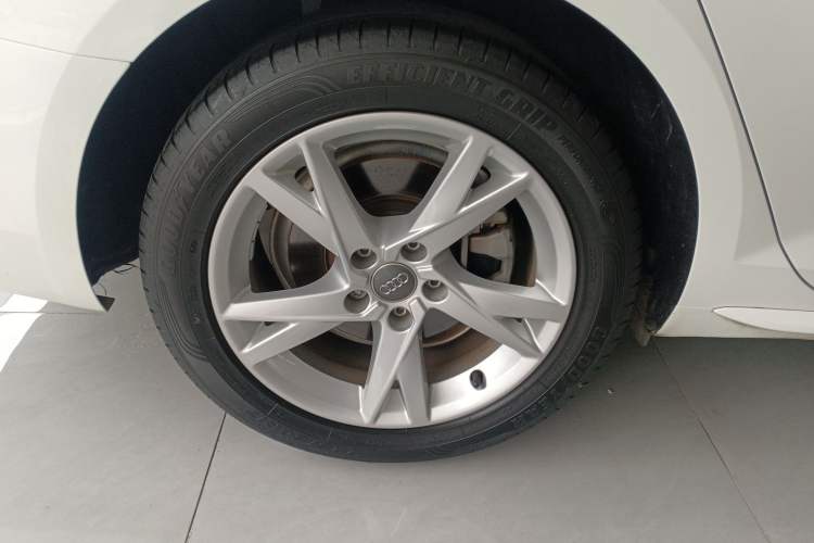 Used Audi A4L 2019 35 TFSI Ambition China VI