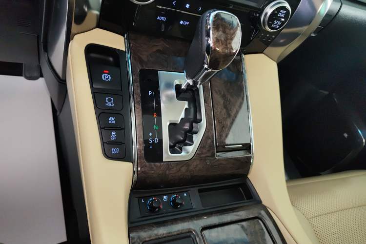 Used Toyota Alphard 2020 Dual-Engine 2.5L Prestige Edition