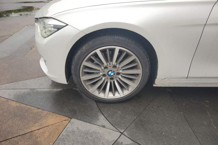 Used BMW 3 Series 2019 320Li Fashion Model Left Front Wheel Hub