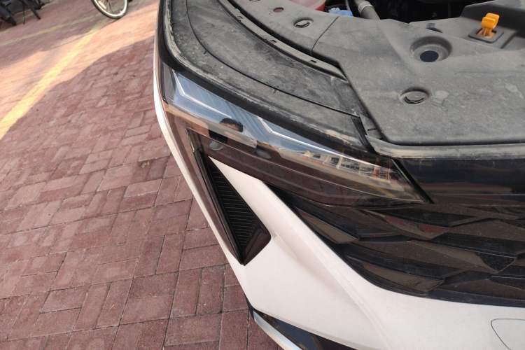 Used Geely Auto Emgrand X7 Sport 2024 1.5TD Smart Connect+ Right Front Headlight