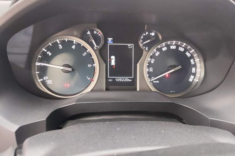 Used Toyota Prado 2018 3.5L Automatic TX-L NAVI with Rear-Mounted Spare Tire Odometer Close Up