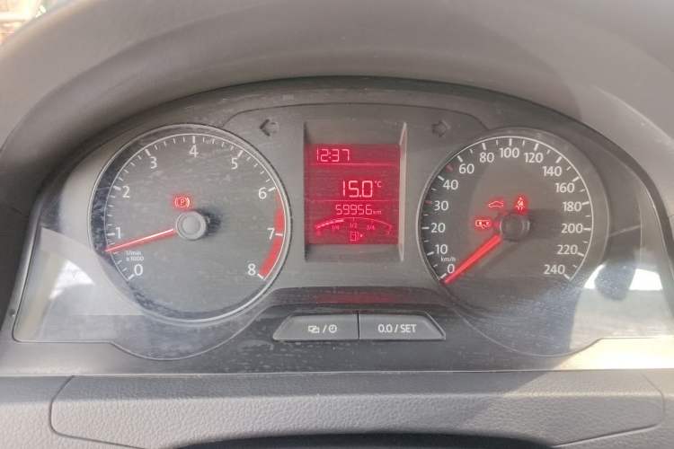 Used Volkswagen Santana 2015 1.6L Manual Fashion Edition Instrument Cluster