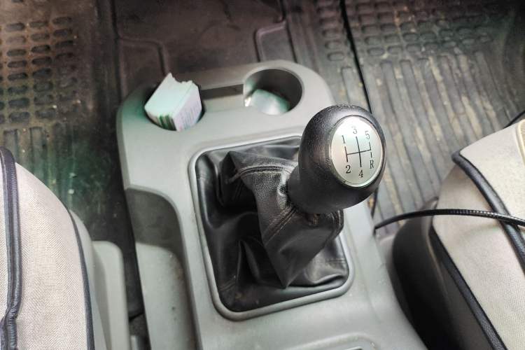 Used FORTHING Lingzhi 2014 M3 1.6L 7-seater Standard Model
