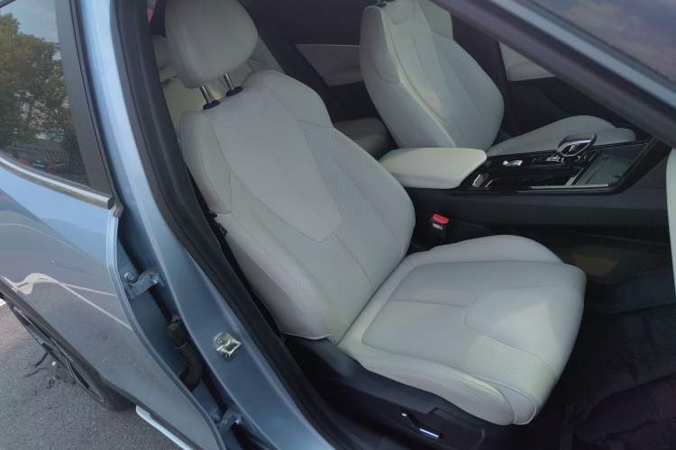 Used Geely Auto Emgrand X7 Sport 2023 Boyue COOL 1.5TD ZhiZun Edition Right Front Seat