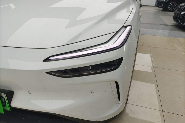 Used ONVO L60 2024 60 kWh Rear-Drive Version
