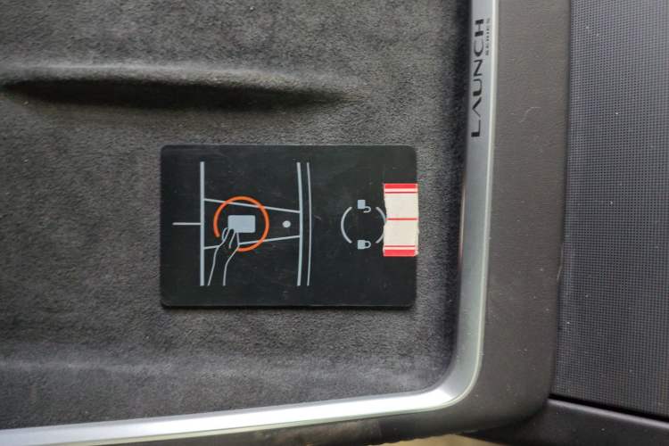 Used Tesla Model Y 2025 Long-Range All-Wheel Drive First Edition