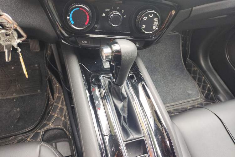 Used Honda Vezel 2020 1.5L CVT Elite Edition