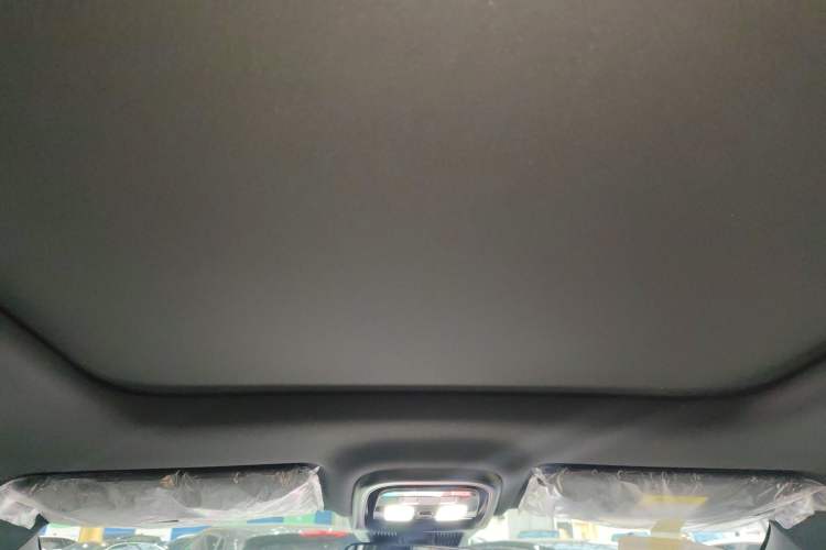 Used CHANGAN CS75 PLUS 2025 Model, 4th Generation 1.5T New Blue Whale Smart Excellence Version Headliner