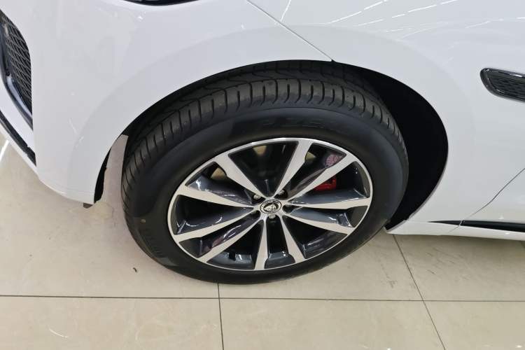 Used Jaguar F-PACE 2024 P250 R-Dynamic SE
