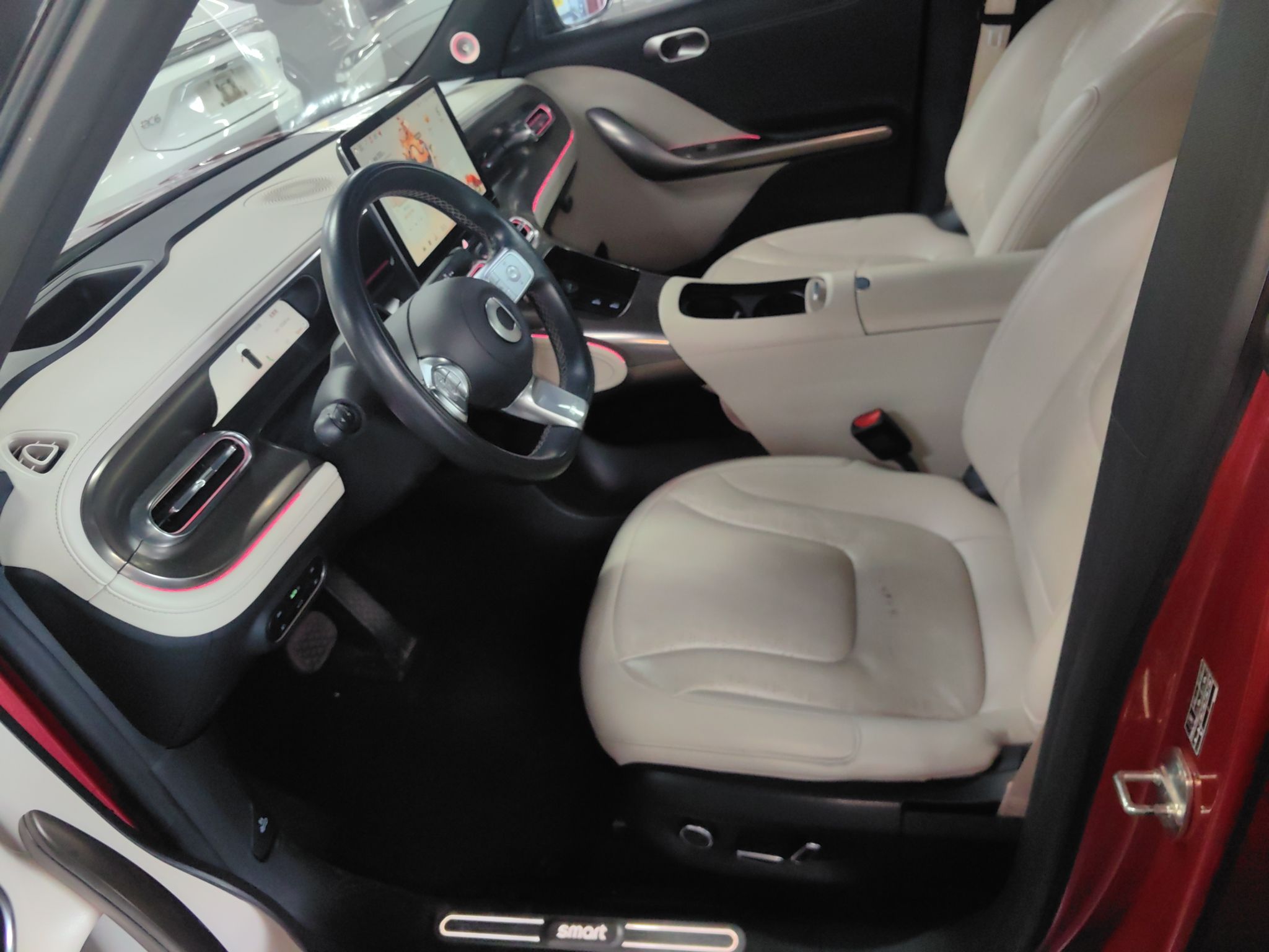 المقاعد الأمامية داخل السيارة