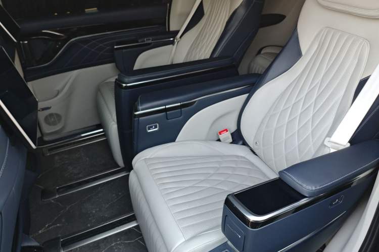 Used SAIC MAXUS G90 2022 2.0T Interstellar Six-Seater Edition