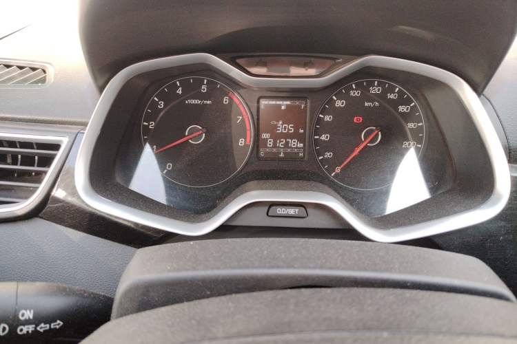 Used Baojun 310 2016 1.2L Manual Fashionable Edition