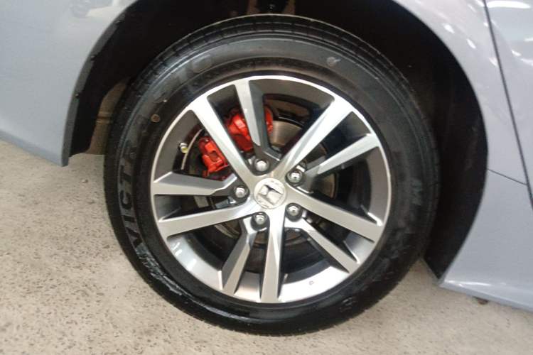 Used Honda Civic 2025 240TURBO CVT Smart & Fun Plus Right Rear Wheel Hub