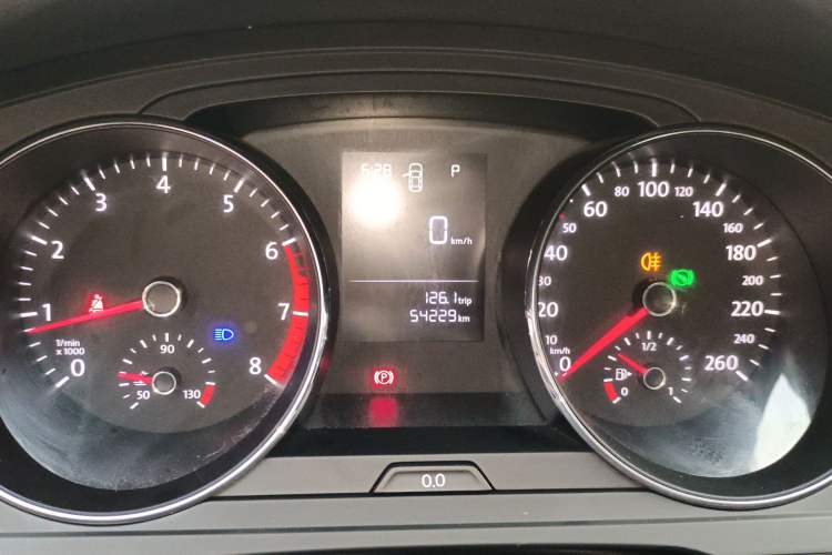 Used Volkswagen Lamando 2017 230TSI DSG Fashion Edition
