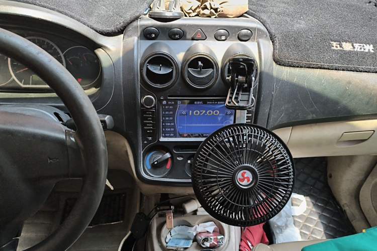 Used Wuling Hongguang 2010 1.4L Luxury Model Audio And AC Panel