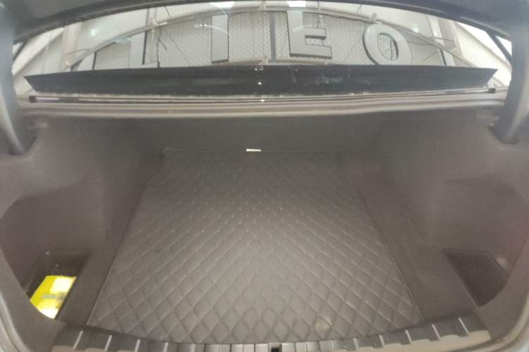 Used BMW 3 Series 2024 325i M Sport Package Trunk