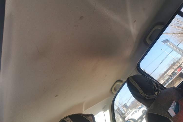 Used CHANGAN OSHAN X70A 2020 1.5L Manual Base Version
