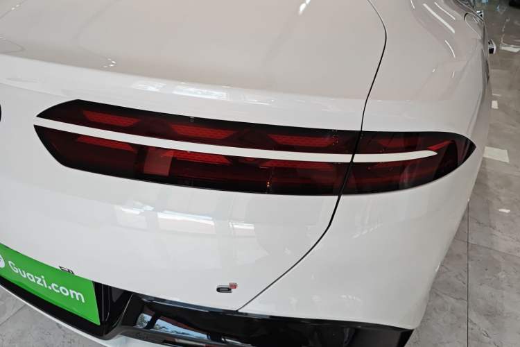 Used Denza Z9 2024 1100 km Four-Wheel Drive Max Version