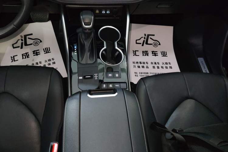 Used Toyota Highlander 2023 2.5L Smart Electric Hybrid Dual-Engine Four-Wheel Drive Prestige Version – 7 Seats
