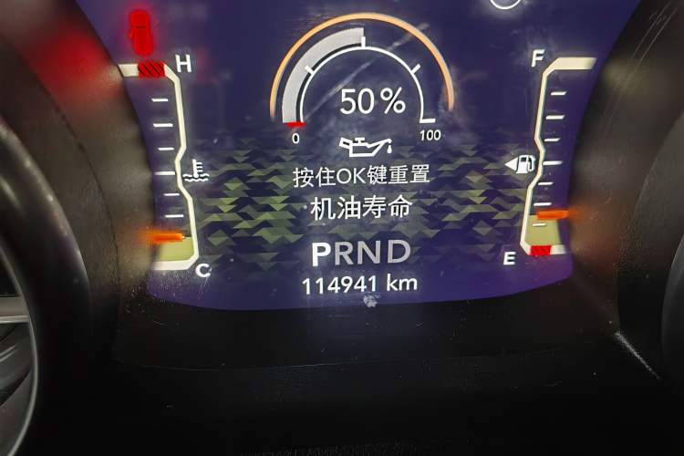 Used Jeep Wrangler 2019 2.0T Sahara Four-Door Version China VI Emission Standard Odometer Close Up