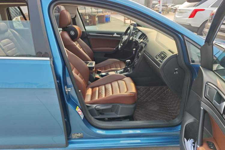 Used Volkswagen Golf (Import) 2014 1.4TSI Luxury Travel Edition
