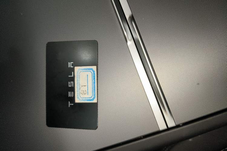 Used Tesla Model Y 2025 Rear-Wheel-Drive Version
