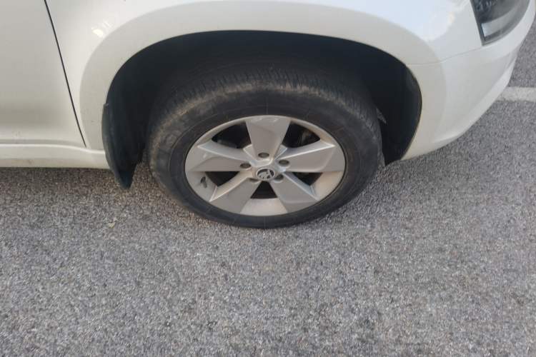 Used Skoda Yeti 2017 TSI280 DSG Car Enjoy Brothers Edition