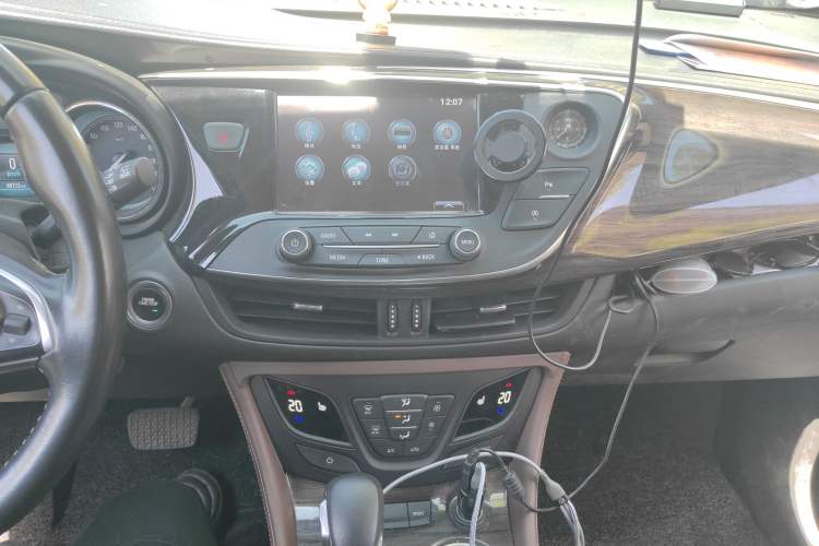 Used Buick Envision 2016 28T Four-Wheel Drive Elite Version Audio And AC Panel