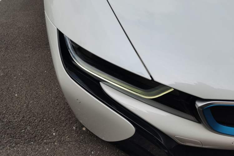 Used BMW i8 2014 Standard Model