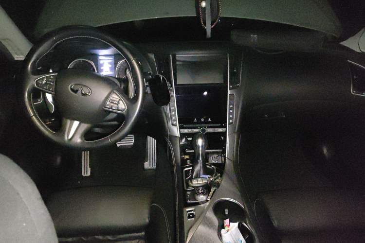 Used Infiniti Q50 2014 2.0T Luxury Sport Edition
