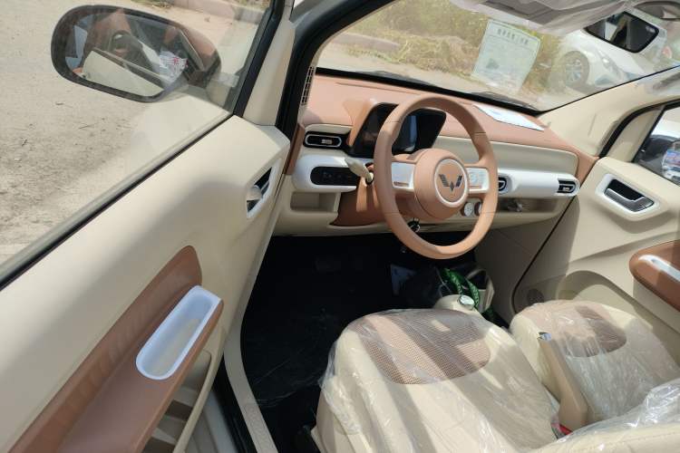 Used Wuling Hongguang MINIEV 2024 3rd Generation 215km Youth Edition Driver Seat