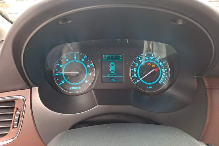 Used JAC Group Refine M5 2016 2.0T Gasoline Manual Business Edition Instrument Cluster