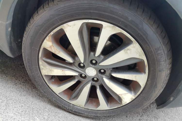 Used Buick Encore 2016 18T Automatic All-Wheel-Drive Flagship Model Exterior 1