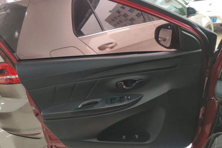 Used Toyota YARiS L Zhi Xiang 2017 1.5E CVT Dynamic Edition Left Front Door Interior