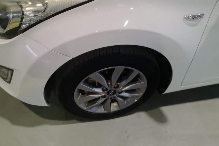 Used Hyundai Elantra (5th Generation / Langdong) 2015 1.6L Automatic Fashion Model