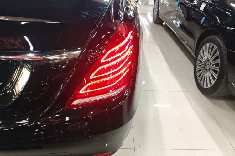 Used Mercedes-Benz S-Class 2014 S 320 L Business Model
