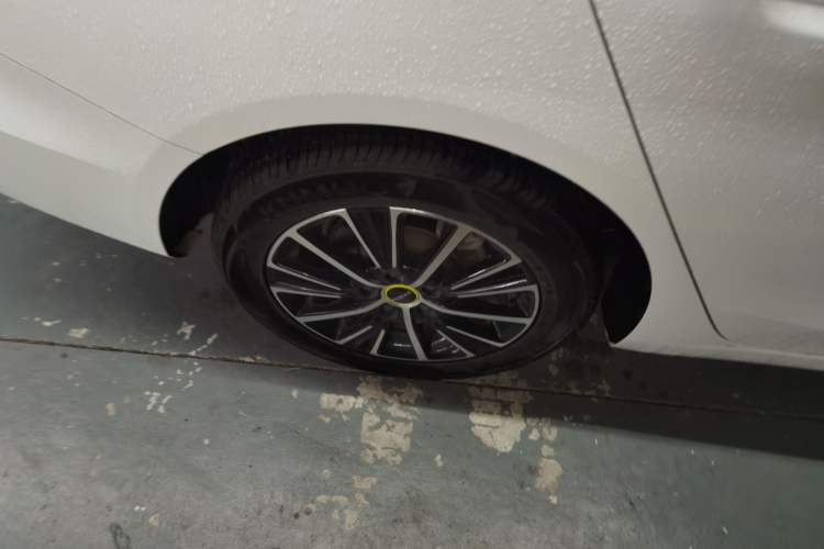 Used Roewe i5 2021 Revised Version 1.5L CVT Diamond Edition