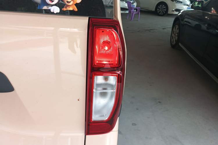 Used Wuling Zhiguang New Energy 2025 Model 305km Ambitious Edition Exterior 3