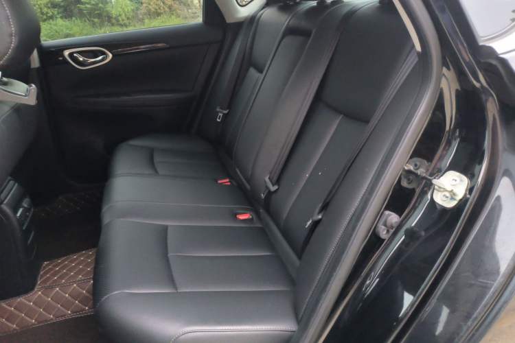 Used Nissan Sylphy 2022 Revised Version Classic 1.6XL CVT Luxury Edition Left Rear Seat